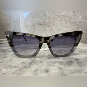 Tom Ford Brown Oversized Sunglasses